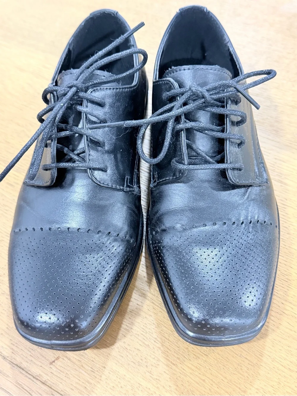 Stafford Boys’ Black Oxford Lace-Up Dress Shoes Size 2M Memory Foam